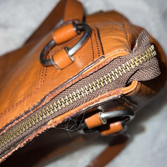 Kenneth Cole GUC Leather Handbag - Picture 8 of 11